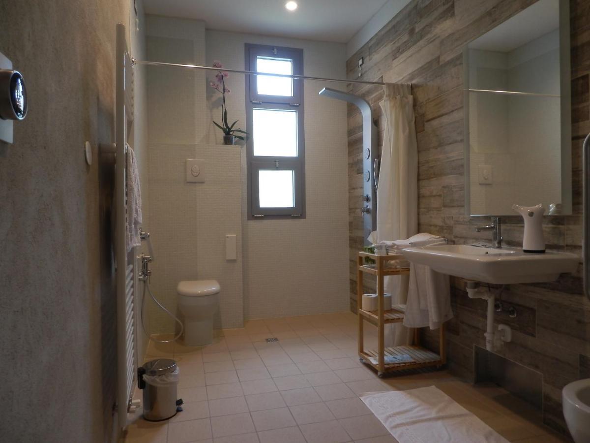 Bb Sharingloft Sirmione Bed & Breakfast Exterior photo