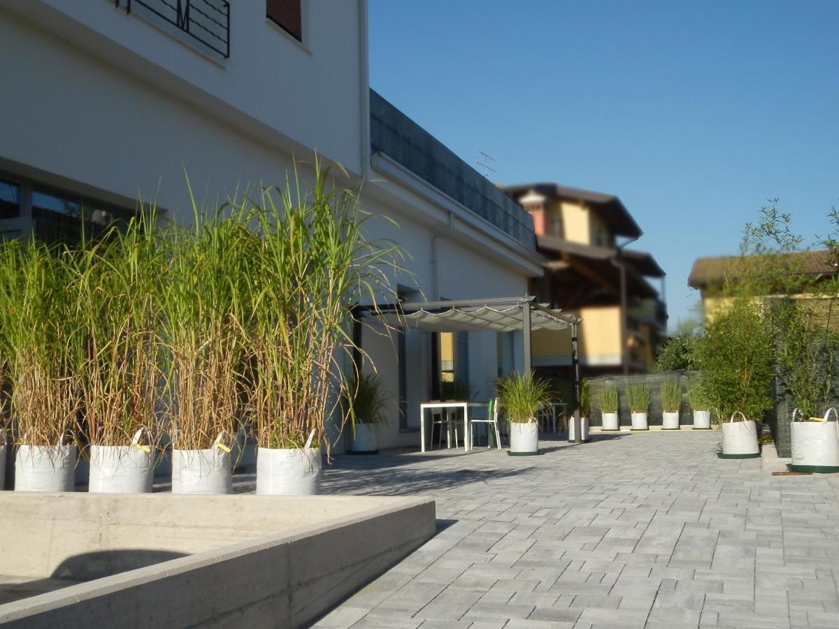 Bb Sharingloft Sirmione Bed & Breakfast Exterior photo